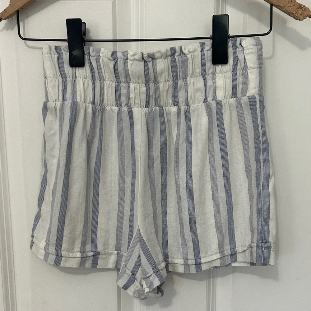 Forever 21 High Waist Blue and White Striped Shorts size XS linen blend